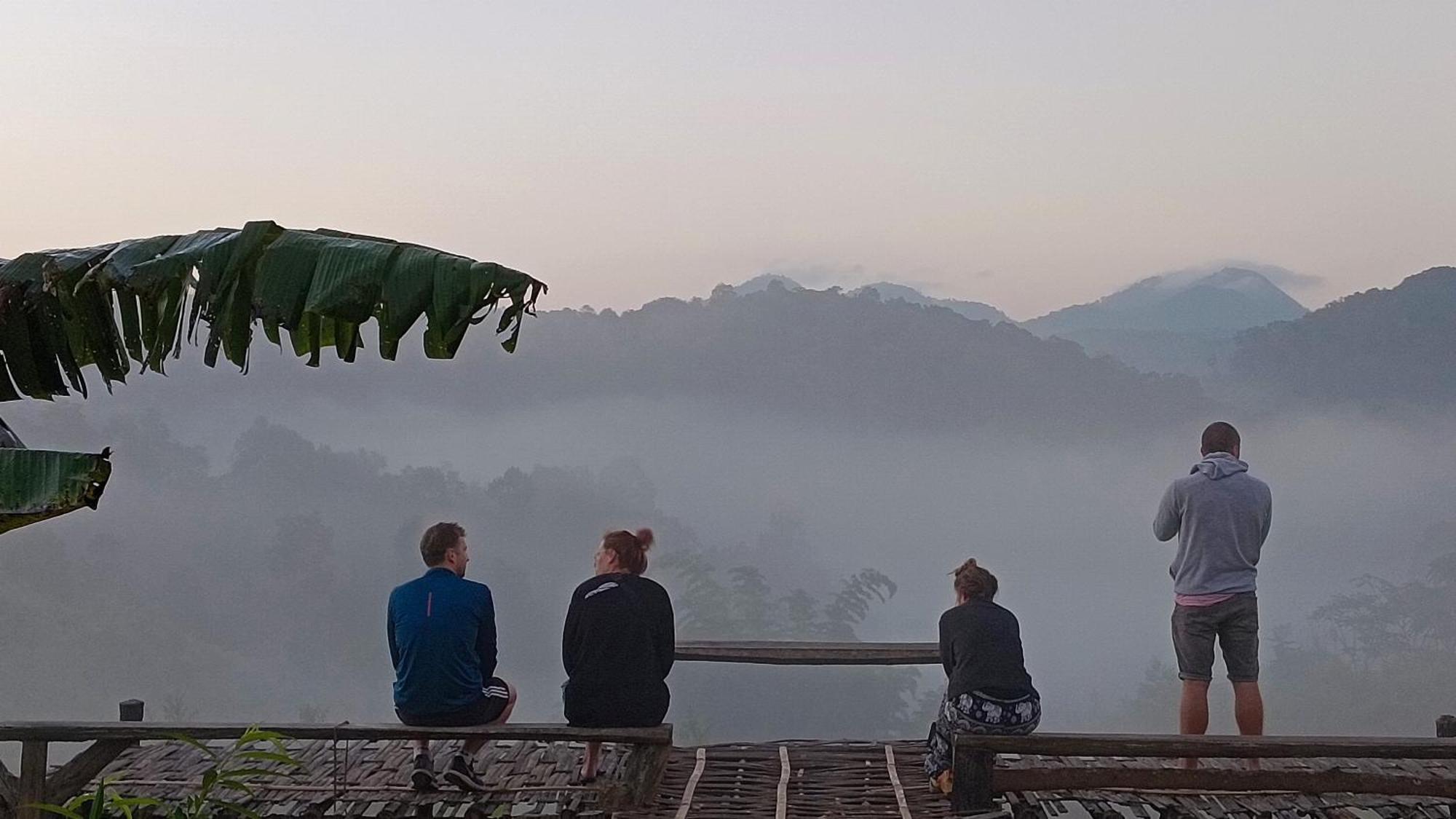 ไร่นิธิสุนทร Nithisoonthon Farmstay Mae Hong Son Esterno foto