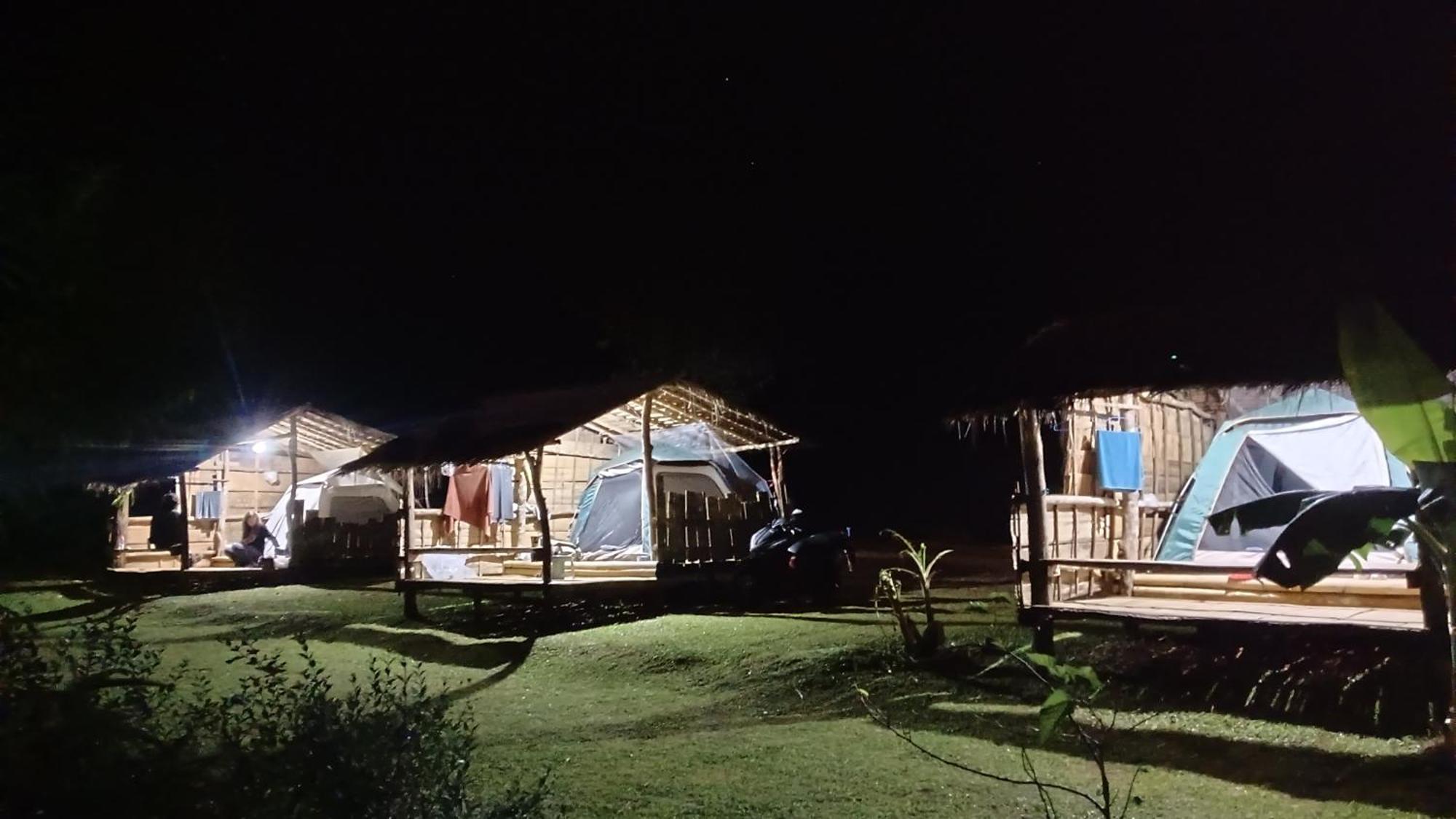 ไร่นิธิสุนทร Nithisoonthon Farmstay Mae Hong Son Esterno foto
