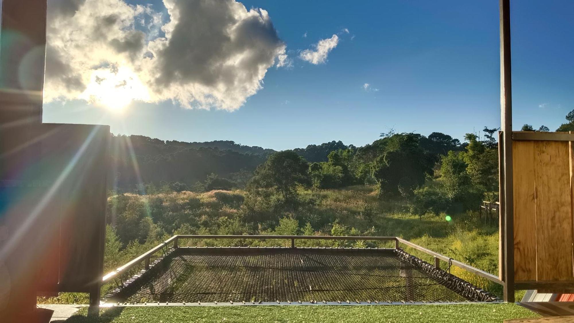ไร่นิธิสุนทร Nithisoonthon Farmstay Mae Hong Son Esterno foto