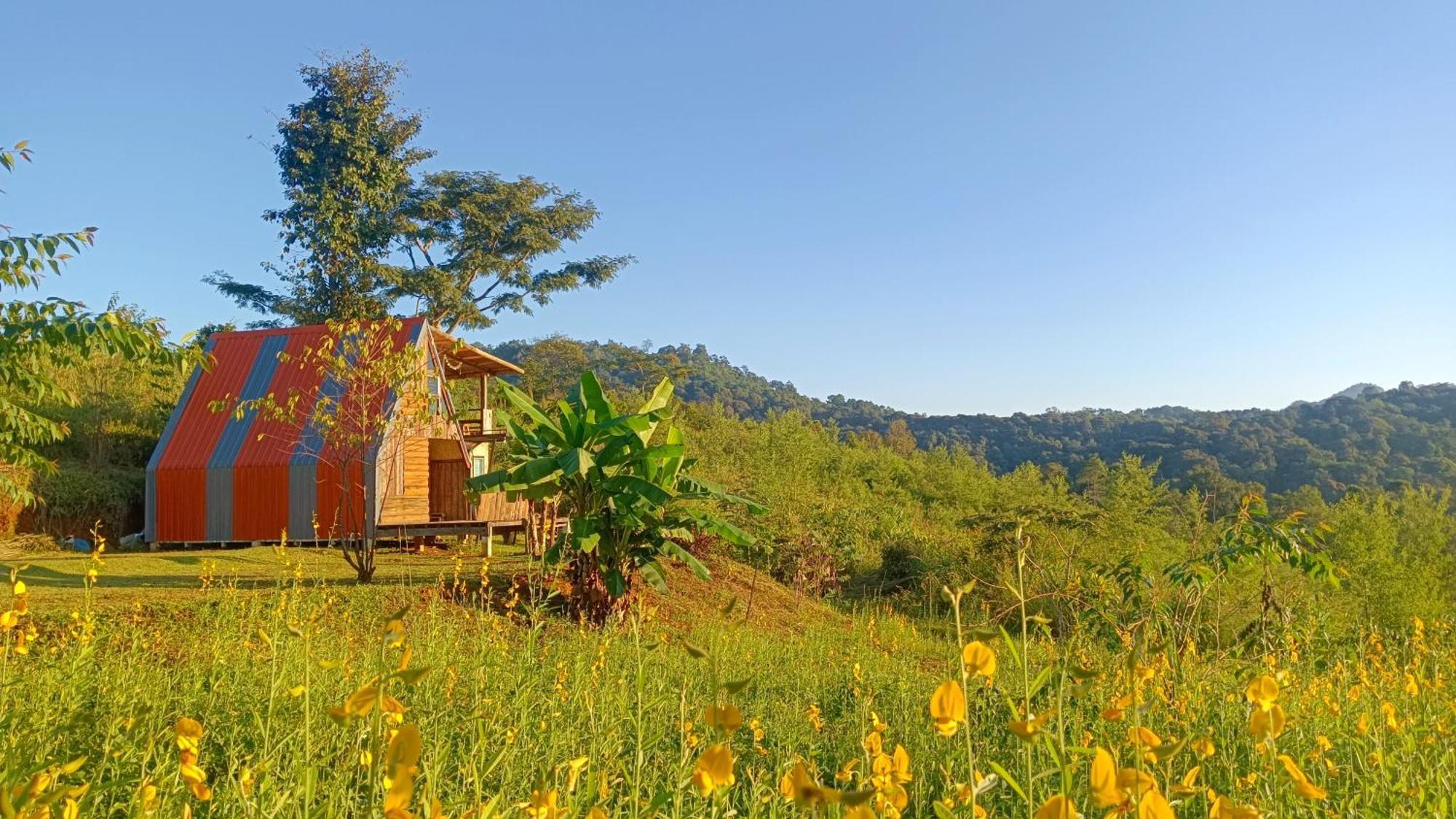ไร่นิธิสุนทร Nithisoonthon Farmstay Mae Hong Son Esterno foto